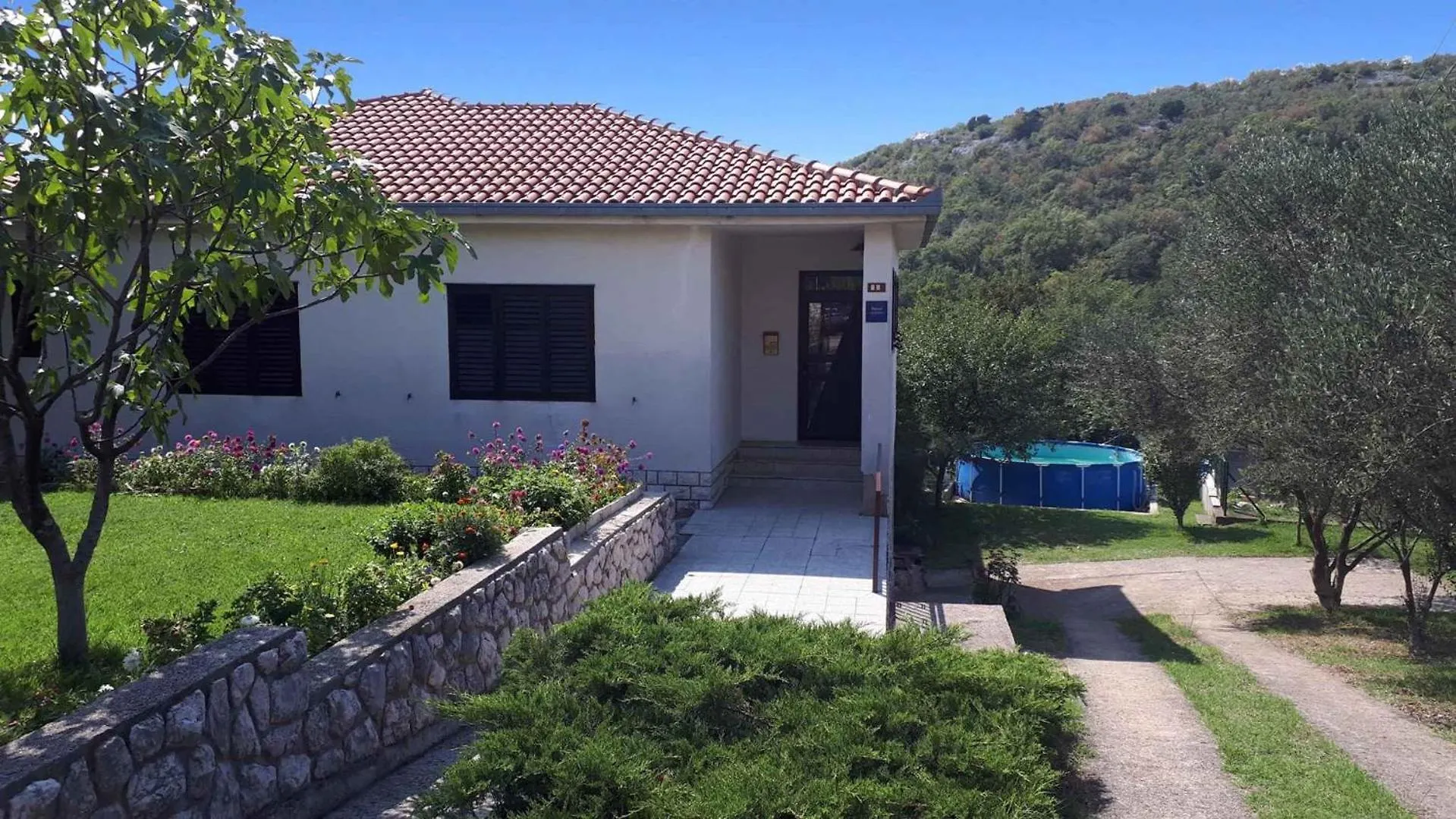 Marina 2 Nv - Apartment With Terrace, Grill, Pool Novi Vinodolski