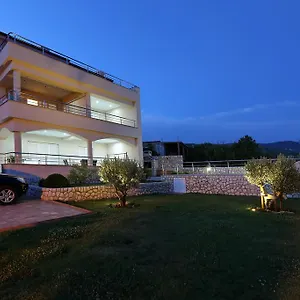 Apartment Residenca, Novi Vinodolski